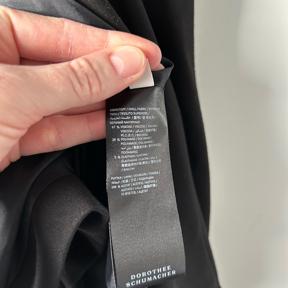Dorothee Schumacher black cropped blazer style jacket - Picture 4 of 5